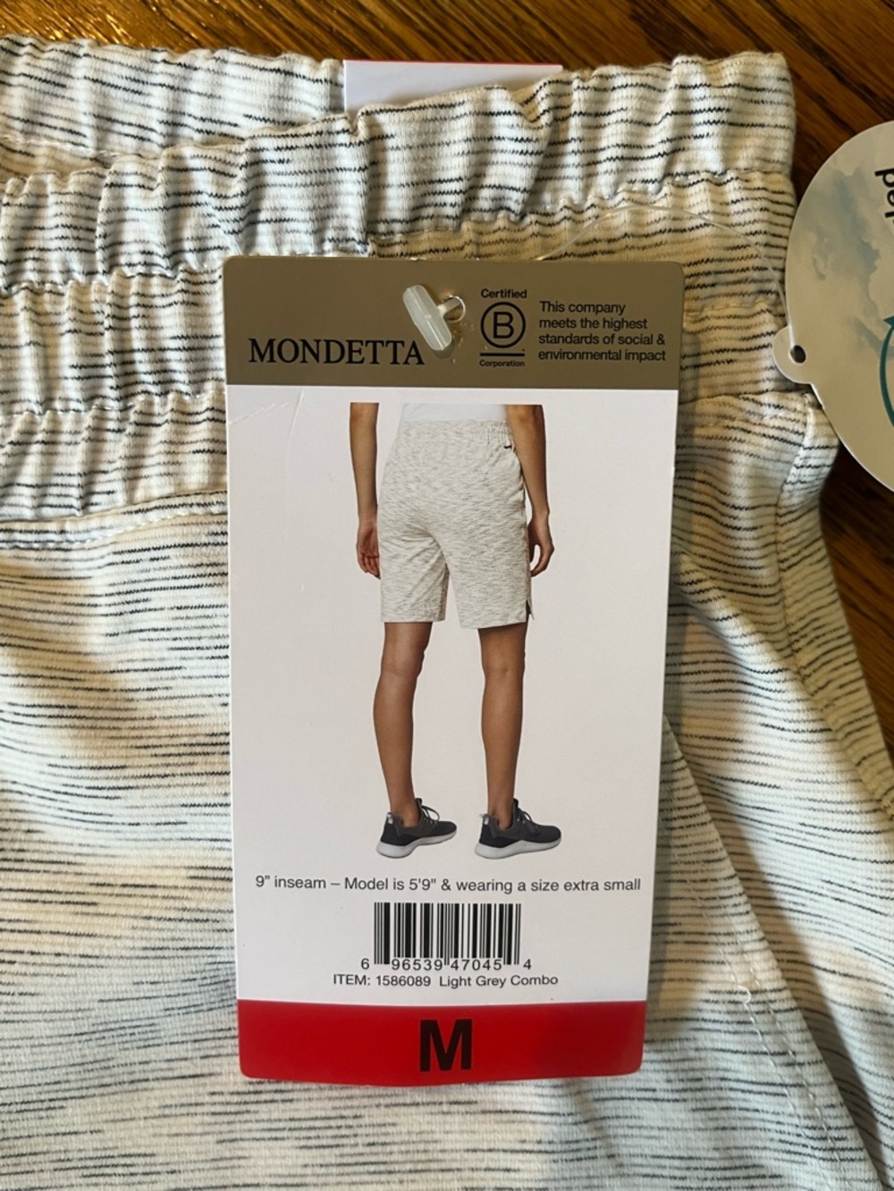 Mondetta Ladies Active Bermuda Short. Size medium. New with tags. - Picture 12 of 13